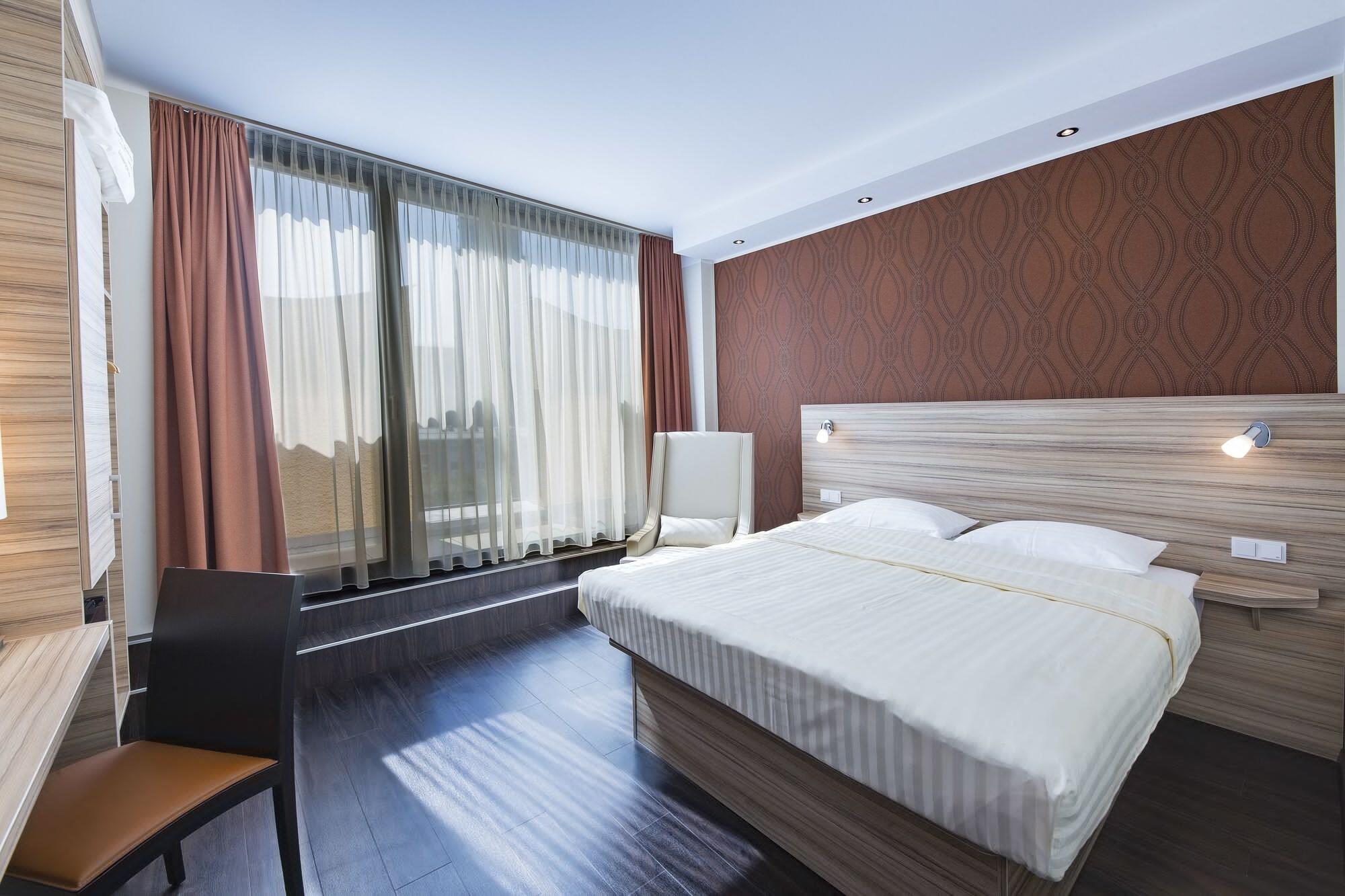 Leonardo Boutique Hotel Linz City Center Exterior photo