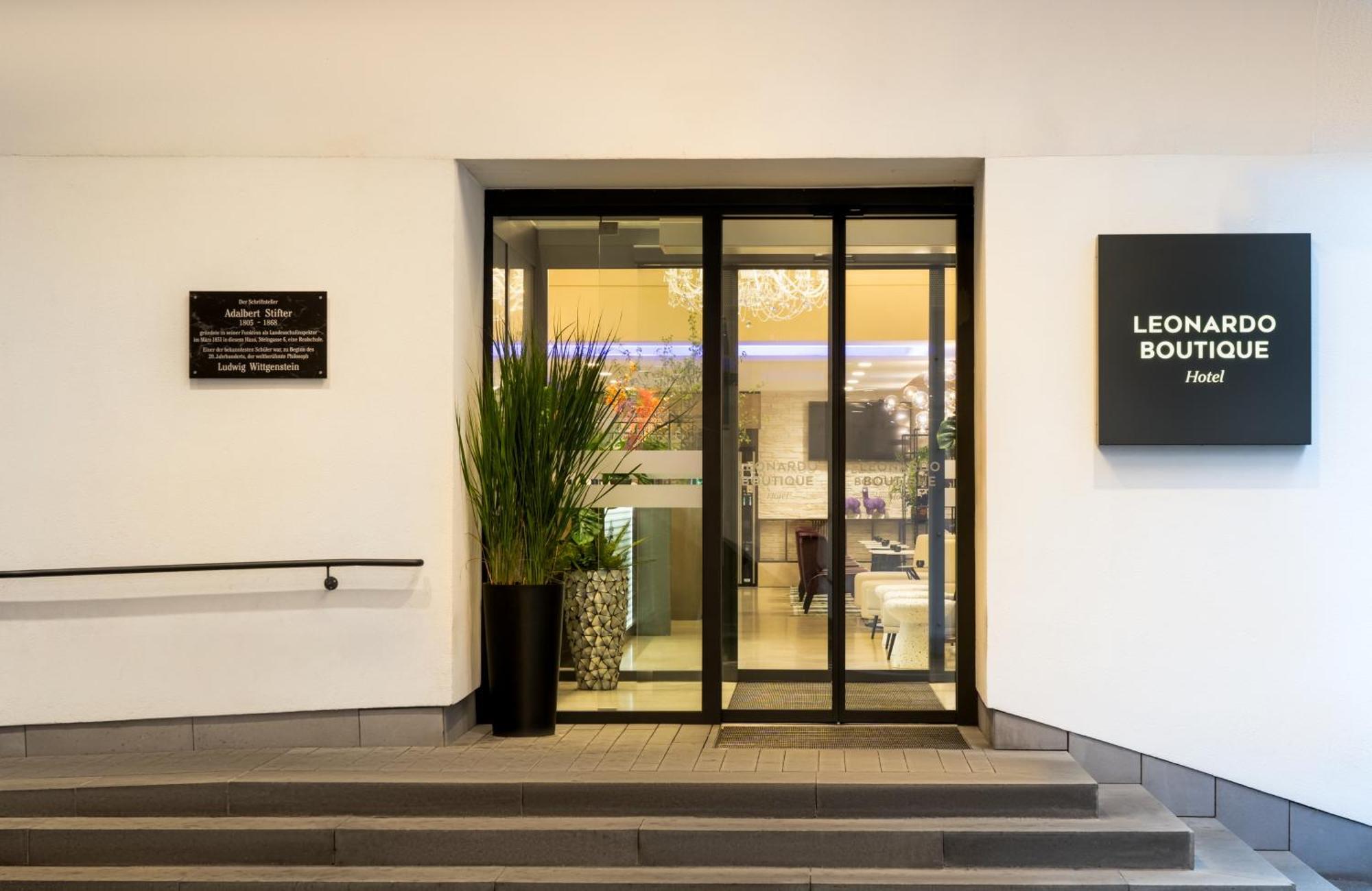 Leonardo Boutique Hotel Linz City Center Exterior photo