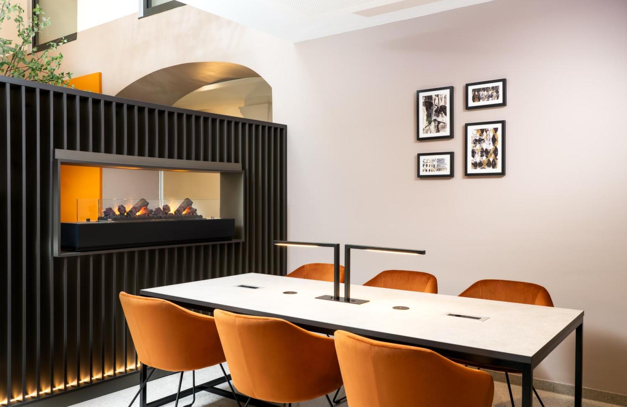 Leonardo Boutique Hotel Linz City Center Exterior photo