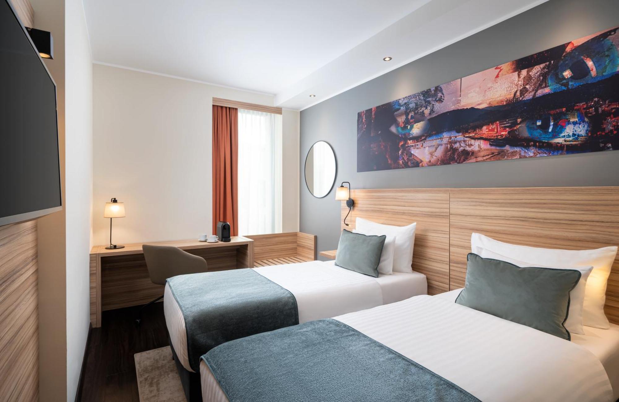 Leonardo Boutique Hotel Linz City Center Exterior photo