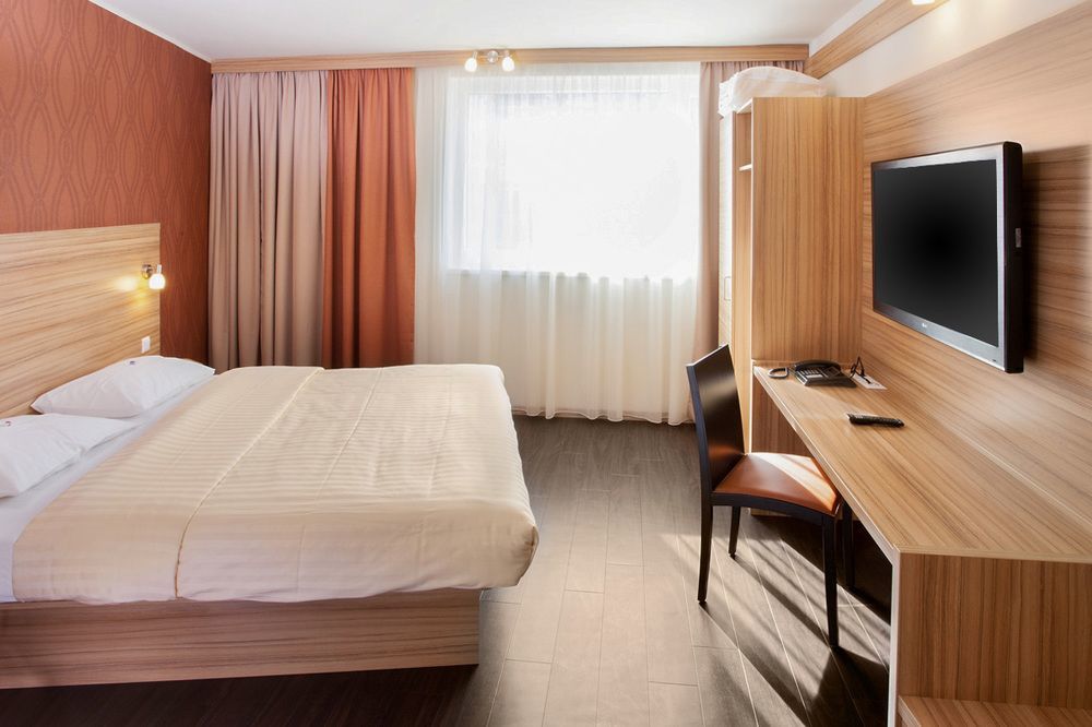 Leonardo Boutique Hotel Linz City Center Exterior photo